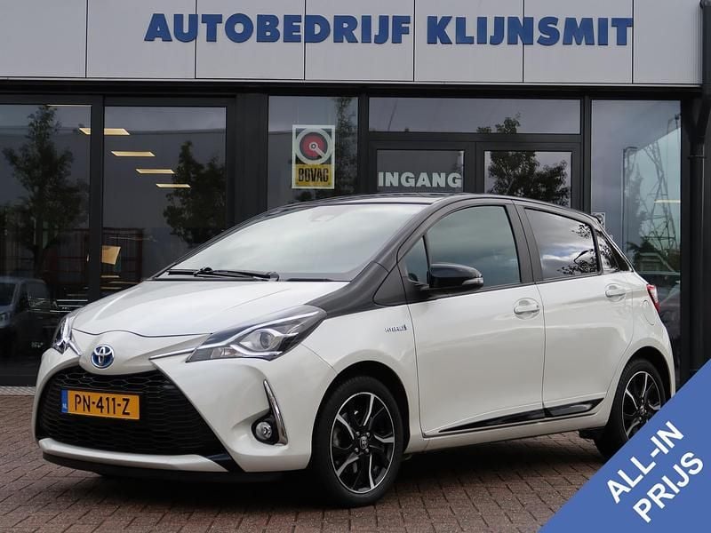 Wit Gebruikt 2017 Toyota Yaris Hybrid Hatchback | € 15.450 (Goede deal) - Afbeelding 1/4
