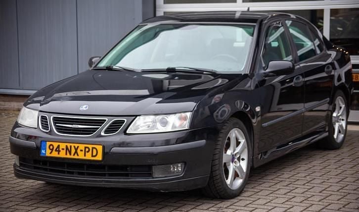 Occasion Saab 9-3 Vector 150 PK (110 kW) 2004 Zwart Sedan