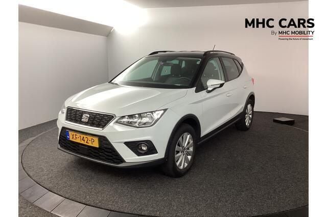 Wit Gebruikt 2019 Seat Arona Business SUV | € 13.900 (Eerlijke prijs) - Afbeelding 1/4