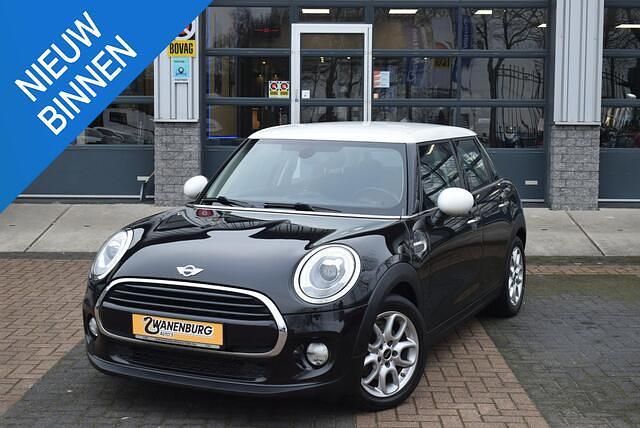 Occasion Mini Cooper Business 136 PK (100 kW) 2018 Zwart Hatchback