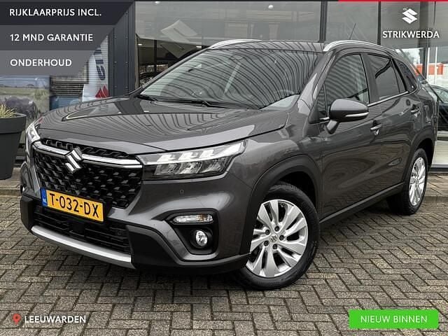 Grijs Gebruikt 2023 Suzuki SX4 S-Cross SUV | € 24.400 (Eerlijke prijs) - Afbeelding 1/4