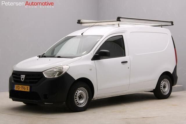 Wit Gebruikt 2013 Dacia Dokker Van | € 2.745 (Eerlijke prijs) - Afbeelding 1/4