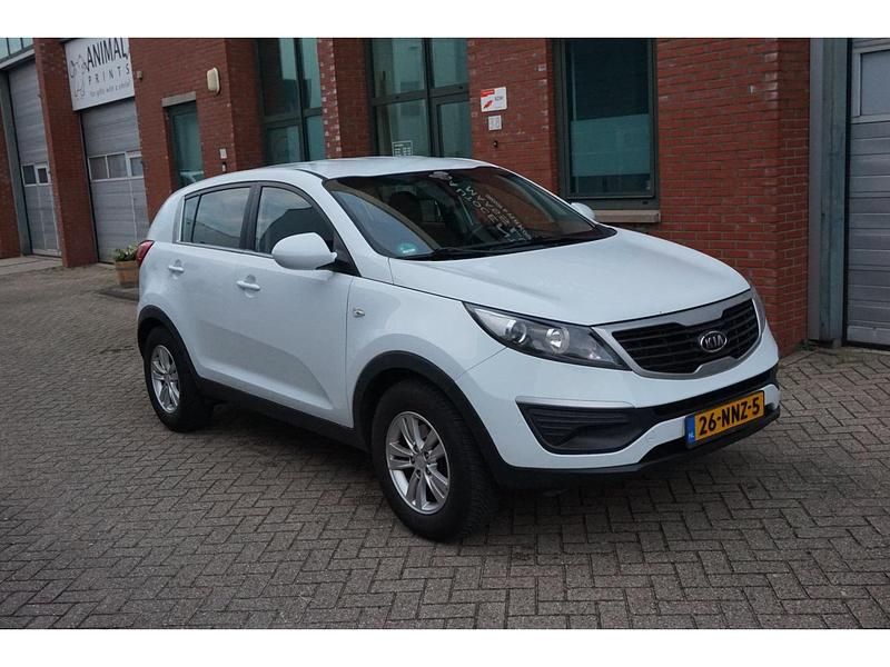 Wit (metallic) Gebruikt 2010 Kia Sportage SUV | € 4.999 (Super prijs) - Afbeelding 1/4
