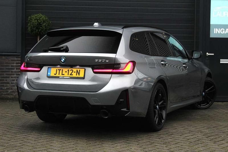 Occasion BMW 330e M Sport 292 PK (214 kW) 2023 Grijs Stationwagen