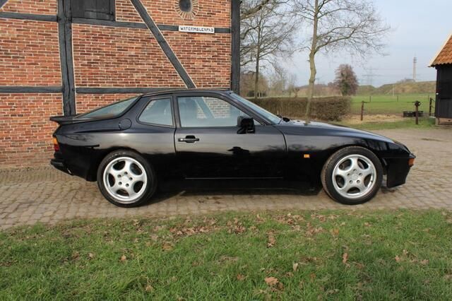 Zwart Gebruikt 1984 Porsche 944 Coupé | € 15.950 - Afbeelding 1/4