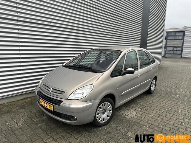 Beige Occasion 2005 Citroën Xsara Picasso Attraction MPV | € 1.195 (Eerlijke prijs) - Afbeelding 1/4