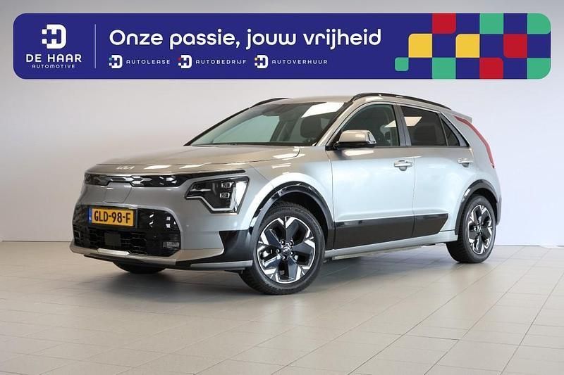 Grijs Gebruikt 2024 Kia Niro SUV | € 32.900 (Super prijs) - Afbeelding 1/4
