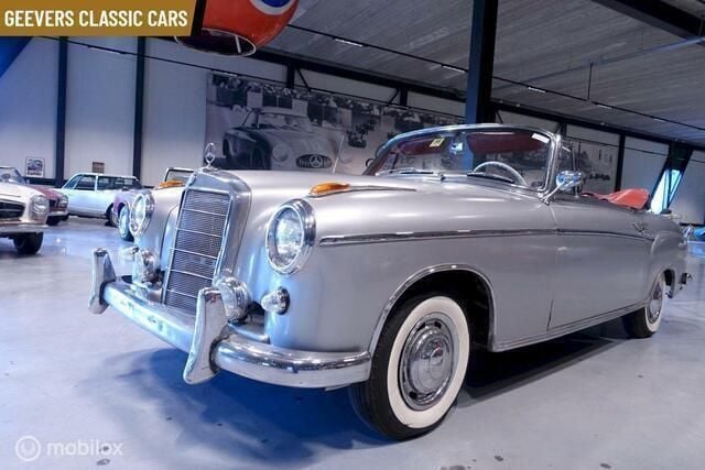 Zilver Occasion 1959 Mercedes 220 Cabriolet | € 59.950 - Afbeelding 1/4