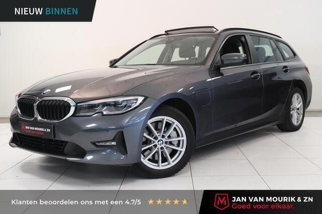 Grijs Gebruikt 2021 BMW 330 Stationwagen | € 33.440 (Goede deal) - Afbeelding 1/4