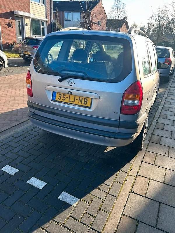 Gebruikt 2003 Opel Zafira MPV | € 700 (Goede deal) - Afbeelding 1/4