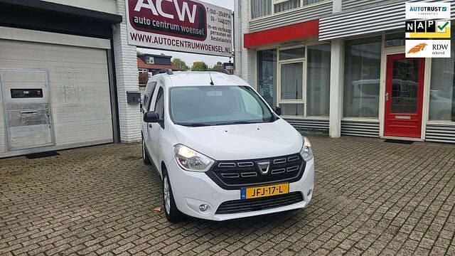 Wit Gebruikt 2020 Dacia Dokker Essentiel Van | € 14.950 (Eerlijke prijs) - Afbeelding 1/4