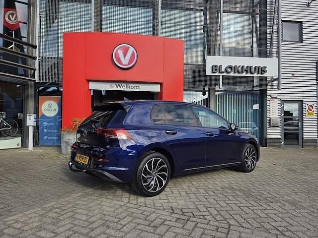 Occasion VW Golf VII Life 2021 Blauw Hatchback