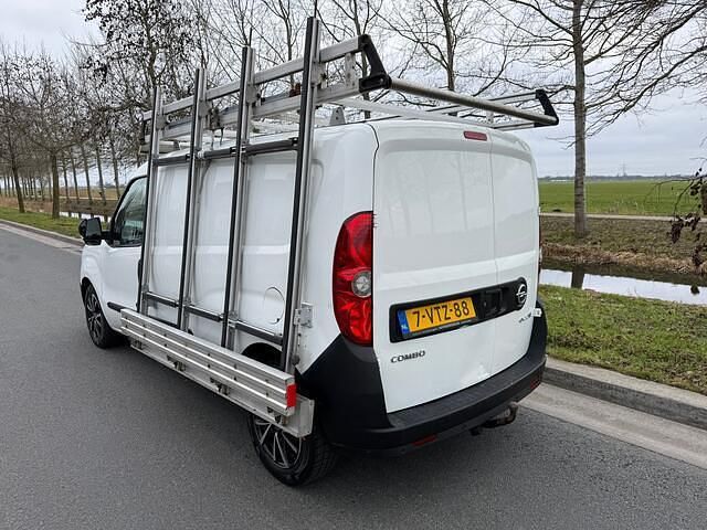 Occasion Opel Combo 90 PK (66 kW) 2012 Wit MPV