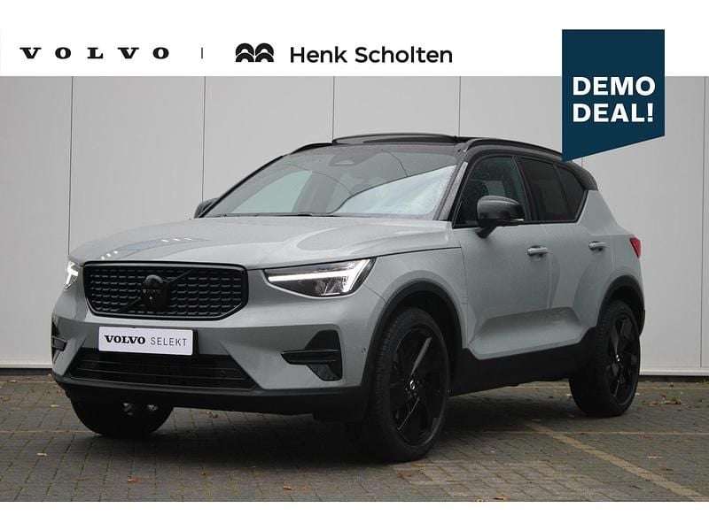 Grijs Occasion 2025 Volvo XC40 Plus SUV | € 55.950 - Afbeelding 1/3