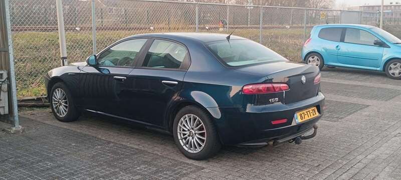 Blauw Gebruikt 2007 Alfa Romeo 159 Distinctive Sedan | € 2.400 (Eerlijke prijs) - Afbeelding 1/4