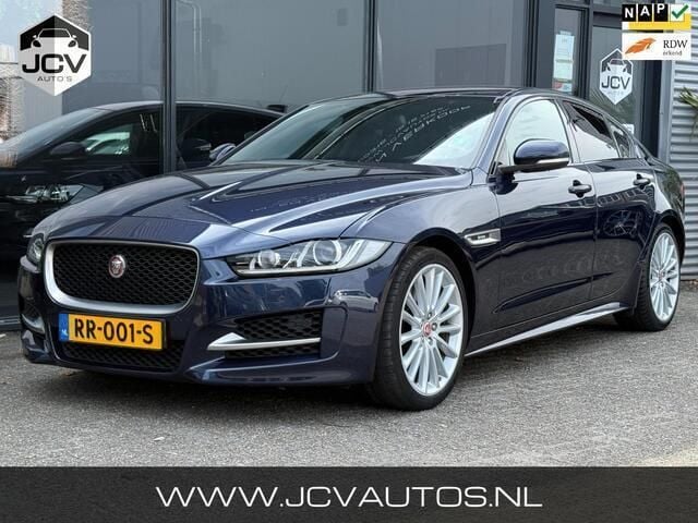 Blauw Gebruikt 2018 Jaguar XE R-Sport Sedan | € 22.888 (Iets duurder) - Afbeelding 1/4