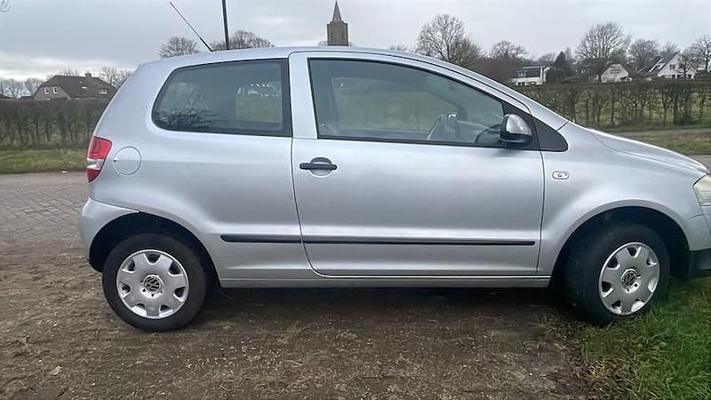 Occasion VW Fox Trendline 54 PK (39 kW) 2009 Grijs Hatchback