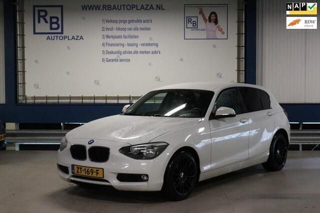 Wit Gebruikt 2013 BMW 114 Hatchback | € 6.650 (Eerlijke prijs) - Afbeelding 1/4