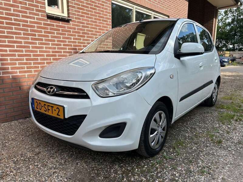 Wit Gebruikt 2011 Hyundai i10 Hatchback | € 3.950 (Goede deal) - Afbeelding 1/4