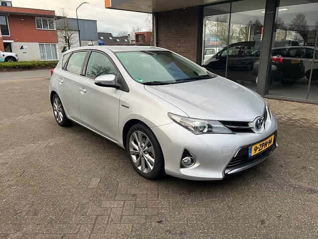 Occasion Toyota Auris 99 PK (72 kW) 2014 Grijs Hatchback