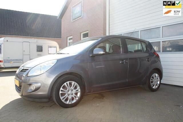 Blauw Gebruikt 2011 Hyundai i20 Hatchback | € 4.500 (Eerlijke prijs) - Afbeelding 1/4