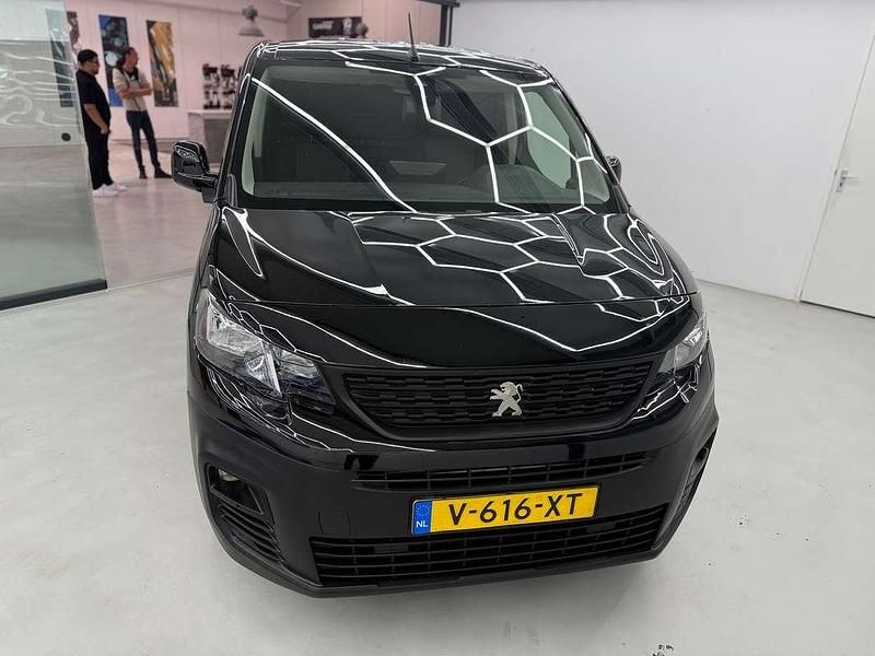 Zwart Gebruikt 2019 Peugeot Partner MPV | € 10.500 (Eerlijke prijs) - Afbeelding 1/4