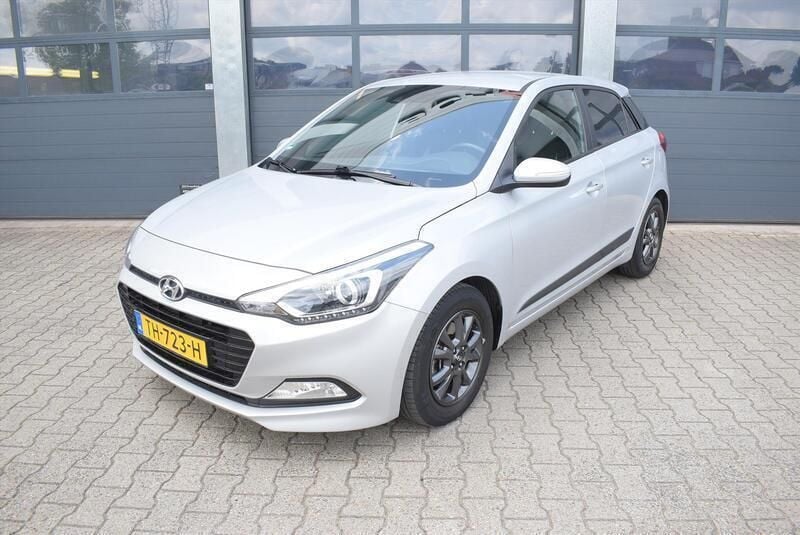 Grijs Gebruikt 2018 Hyundai i20 Edition Hatchback | € 13.830 (Eerlijke prijs) - Afbeelding 1/4