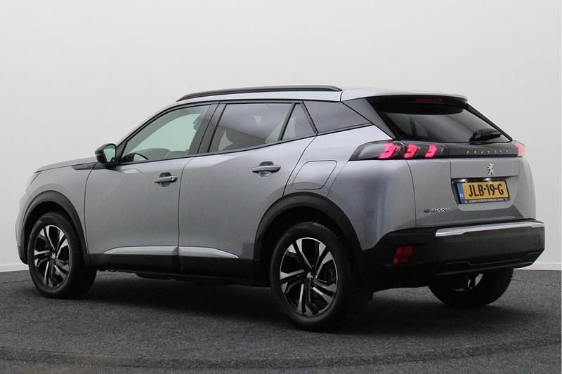 Occasion Peugeot e-2008 Allure 100 kW (136 PK) 2023 Zilver SUV