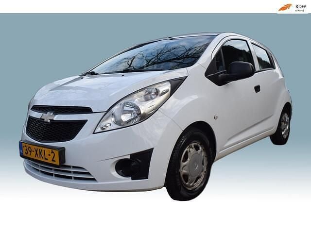 Wit Occasion 2012 Chevrolet Spark LS Hatchback | € 2.450 (Eerlijke prijs) - Afbeelding 1/4