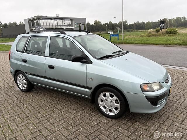 Grijs Gebruikt 2004 Mitsubishi Space Star MPV | € 1.499 (Iets duurder) - Afbeelding 1/4