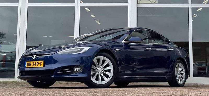 Blauw Gebruikt 2017 Tesla Model S Sedan | € 23.194 (Goede deal) - Afbeelding 1/3