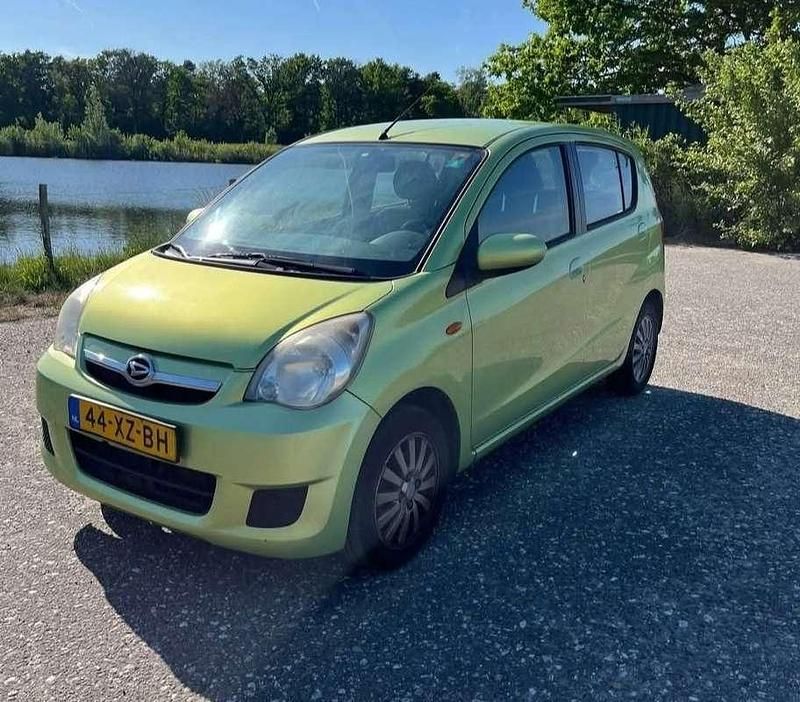 Groen Gebruikt 2007 Daihatsu Cuore Hatchback | € 650 (Goede deal) - Afbeelding 1/4
