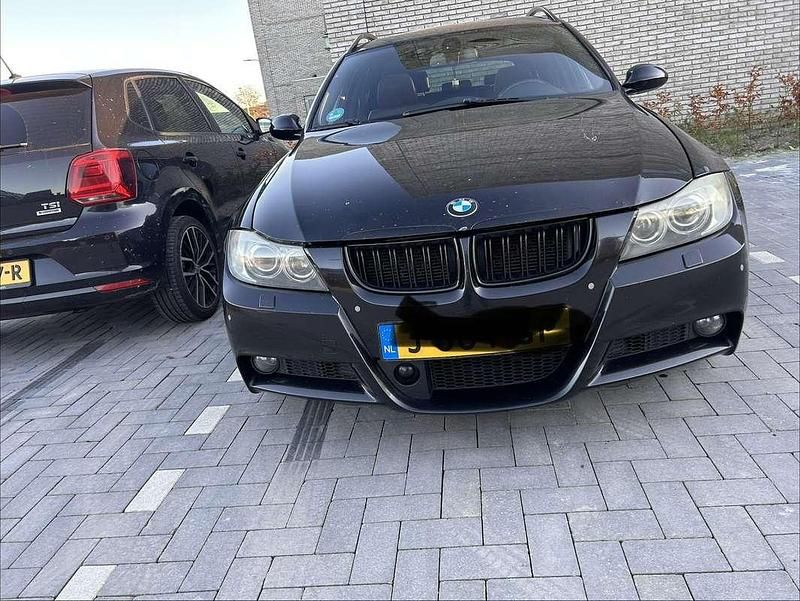 Occasion BMW 325 Executive 218 PK (160 kW) 2007 Zwart Stationwagen