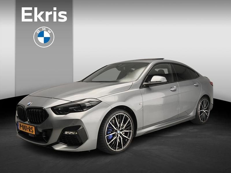 Grijs, metallic lak Occasion 2022 BMW 218 M Sport Coupé | € 26.900 (Eerlijke prijs) - Afbeelding 1/4