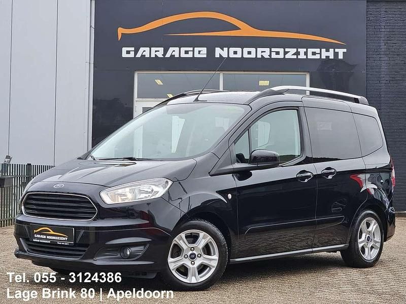 Occasion Ford Tourneo Courier Titanium 101 PK (74 kW) 2015 Zwart MPV