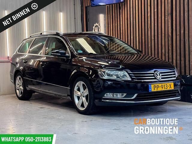 Zwart Occasion 2014 VW Passat Highline Stationwagen | € 8.990 (Iets duurder) - Afbeelding 1/4
