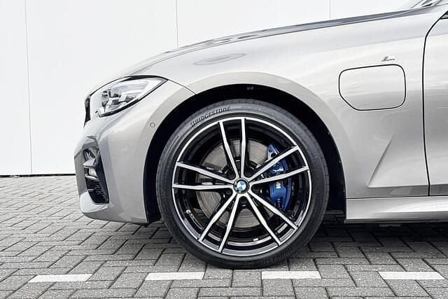 Occasion BMW 330 Executive 291 PK (214 kW) 2021 Grijs Sedan