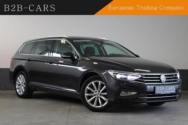 Grijs Gebruikt 2020 VW Passat Business Stationwagen | € 17.900 (Goede deal) - Afbeelding 1/4
