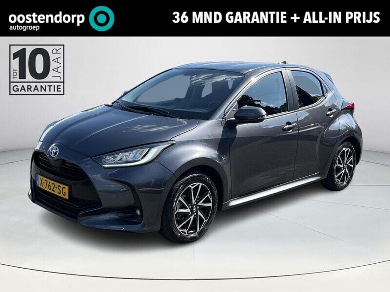 Grijs Gebruikt 2024 Toyota Yaris Hybrid Hatchback | € 24.900 (Eerlijke prijs) - Afbeelding 1/4