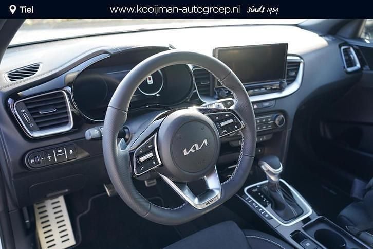Overige Nieuw 2025 Kia Ceed Sportswagon Stationwagen | € 37.250 (Iets duurder) - Afbeelding 1/2