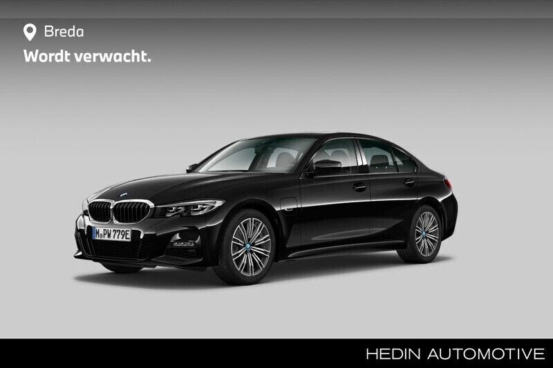 Zwart Gebruikt 2022 BMW 330e Executive Sedan | € 37.880 (Eerlijke prijs) - Afbeelding 1/3