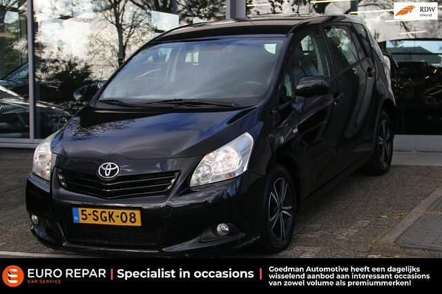 Zwart Occasion 2009 Toyota Verso MPV | € 7.795 (Eerlijke prijs) - Afbeelding 1/4