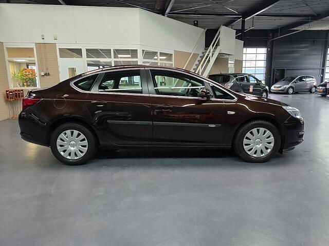 Occasion Opel Astra Edition 140 PK (102 kW) 2015 Bruin Sedan