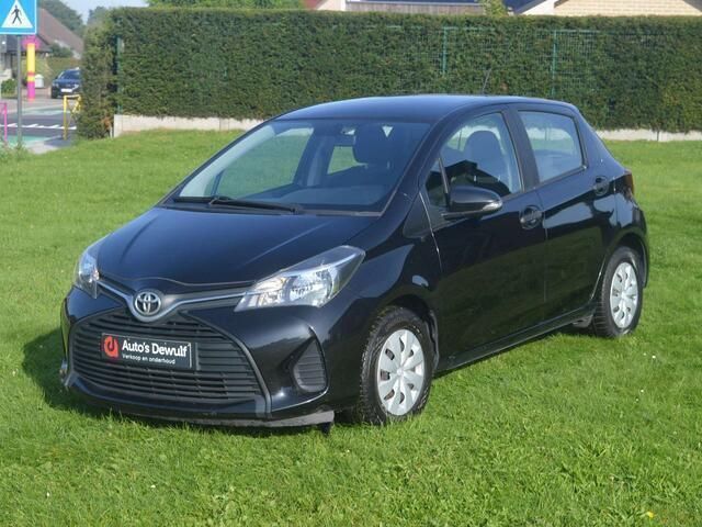 Zwart Gebruikt 2016 Toyota Yaris Active Sedan | € 7.500 (Goede deal) - Afbeelding 1/4