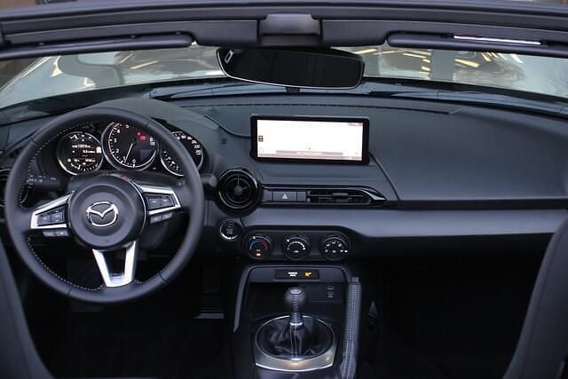 Occasion Mazda MX5 Prime-Line 132 PK (97 kW) 2025 Geel Cabriolet