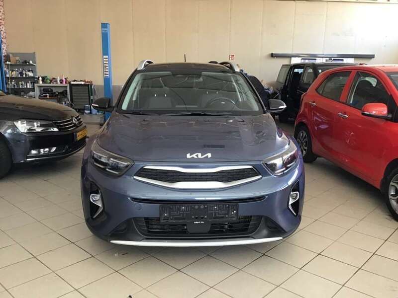 Blauw Gebruikt 2022 Kia Stonic SUV | € 15.700 (Goede deal) - Afbeelding 1/4