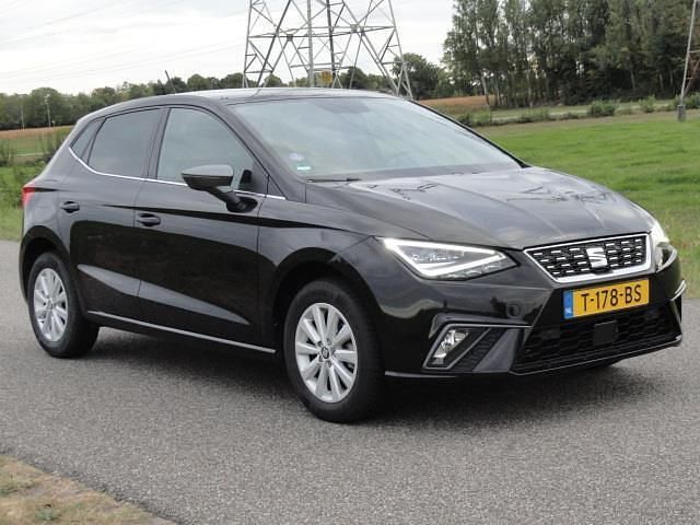 Zwart Gebruikt 2019 Seat Ibiza Business Hatchback | € 10.995 (Super prijs) - Afbeelding 1/4