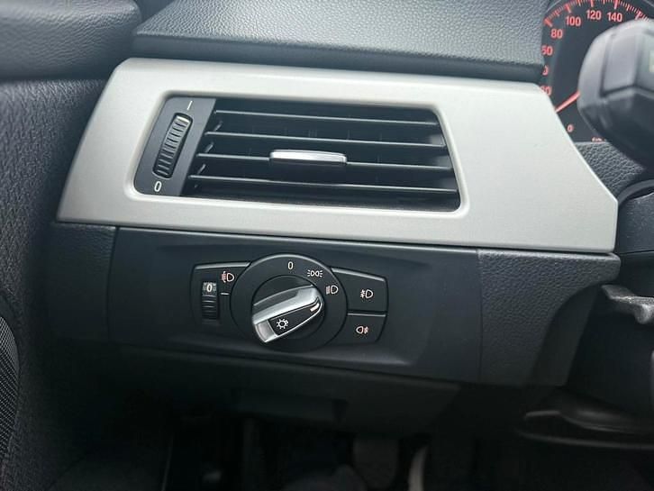 Occasion BMW 320 170 PK (125 kW) 2009 Zwart Sedan