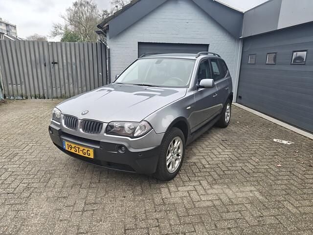 Grijs Occasion 2006 BMW X3 Executive SUV | € 5.999 (Eerlijke prijs) - Afbeelding 1/4