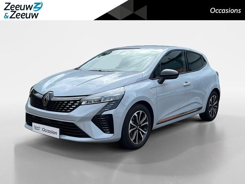 Gris rafale kqj Gebruikt 2024 Renault Clio V Techno Hatchback | € 19.440 (Iets duurder) - Afbeelding 1/4